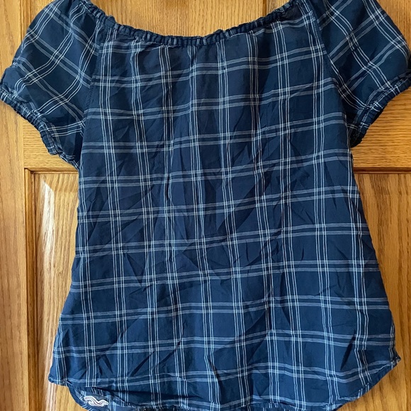 Navy shirt, Hollister size small - Picture 4 of 4